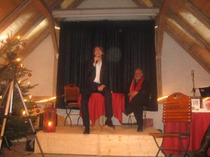 Philosoph und Publizist Richard David Precht traf sich auf der EVENTbühne in Kimratshofen mit Rolf Birmelin um sein Buch „Wer bin ich. Und wenn ja, wie viele?“ zu besprechen.